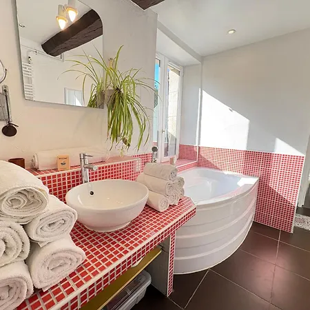 Appartement Maison Familiale Avec Jardin *